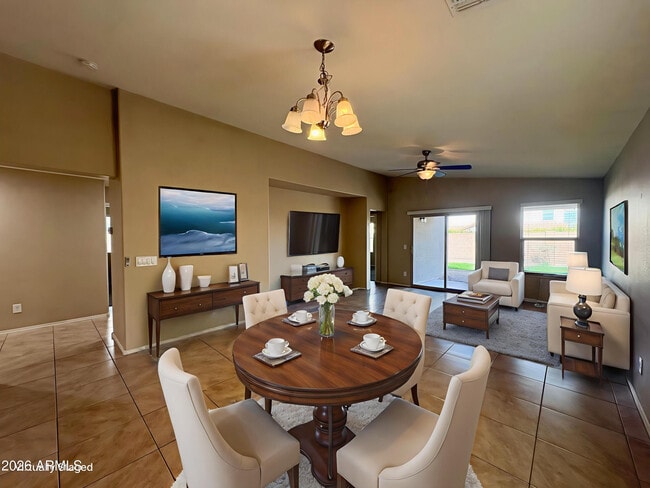 Building Photo - 2190 E Hazeltine Way