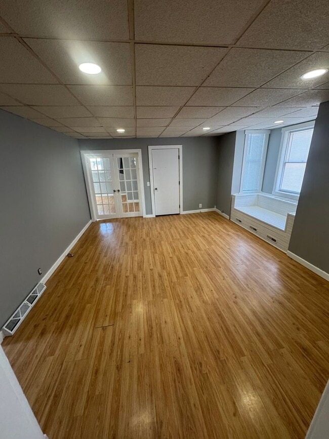 Building Photo - 1821 Shawano Ave