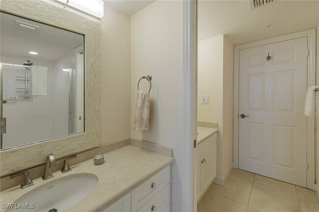 Building Photo - 6849 Grenadier Blvd