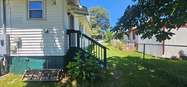 Building Photo - Cozy 1-Bedroom, 1-Bathroom Apartment in Hi...