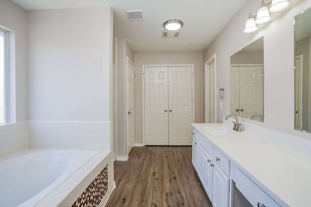 Building Photo - 21719 Texian Ct