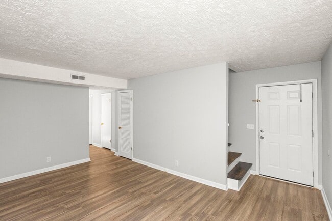 Building Photo - 3307 Falls Creek Dr