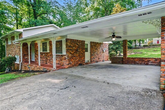 Building Photo - 4411 Langdon Dr