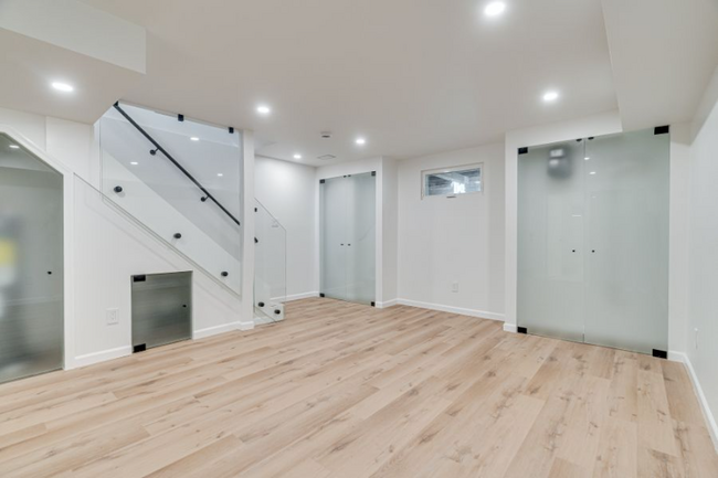 Building Photo - 255 Evans Ln