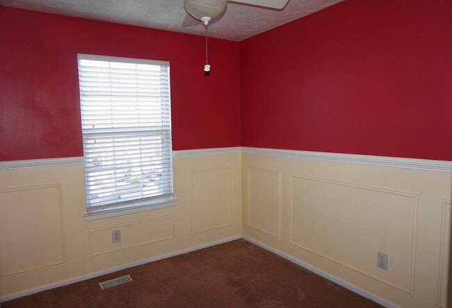 Building Photo - Charming 3Bed/2.5 Bath in Nottingham!