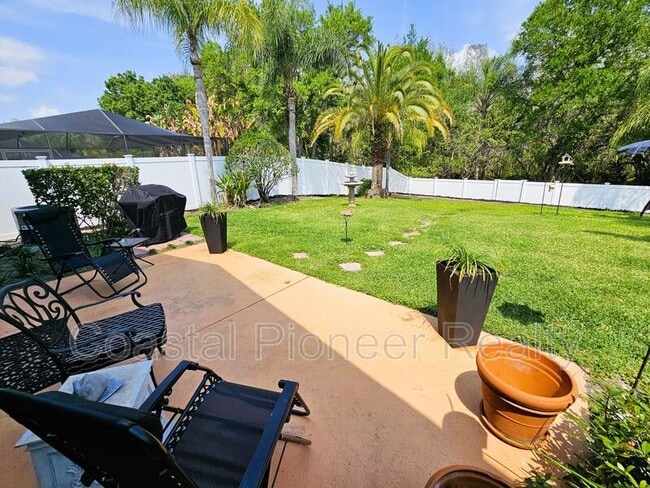 Building Photo - 4521 Gulfwinds Dr