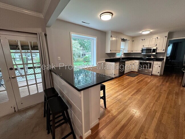 Building Photo - 1825 Red Queen Ct