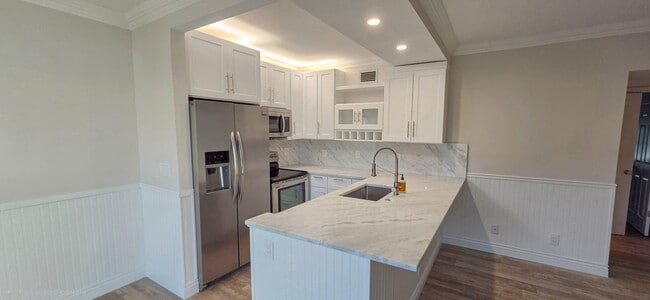 Building Photo - 4201 S Ocean Blvd