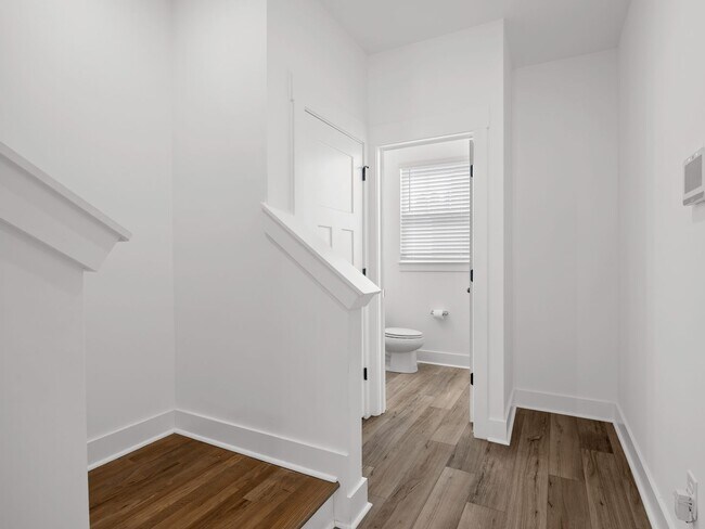 Building Photo - 476 Ml Pk Wy
