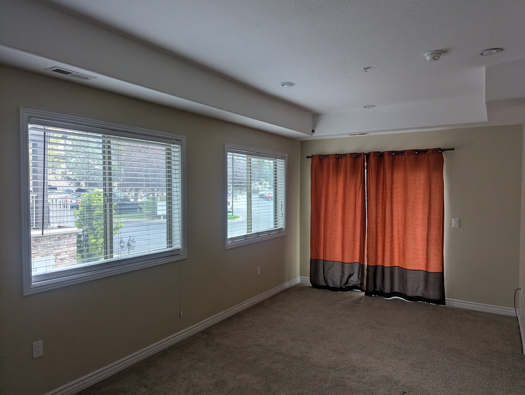 Building Photo - 1235 E Wolf Hollow Ln