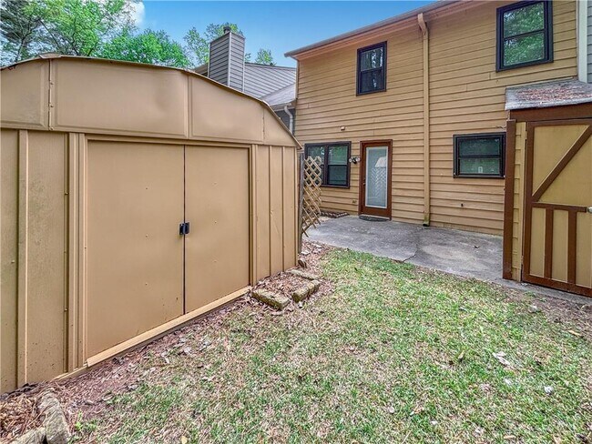 Building Photo - 7040 Sand Wedge Cir