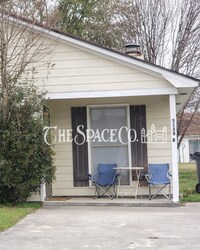 Building Photo - 5138 Scarsdale Ave