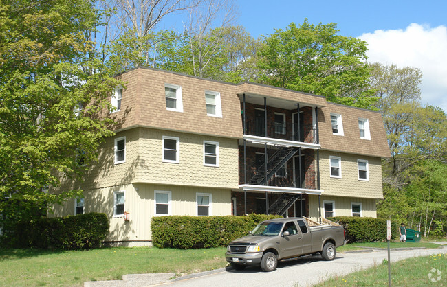 Primary Photo - Maplewood Terrace