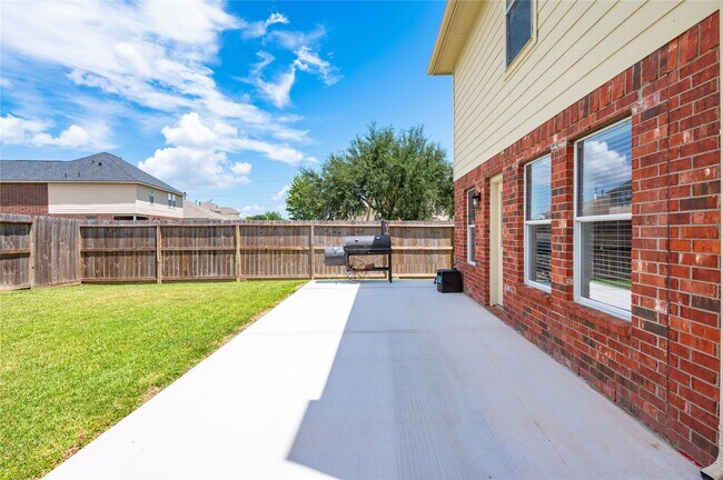 Building Photo - 13601 Trail Meadow Ln