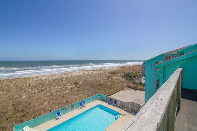 Building Photo - OFF-SEASON FURNISHED RENTAL