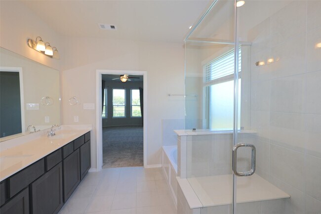 Building Photo - 1342 Wild Mustang Trl