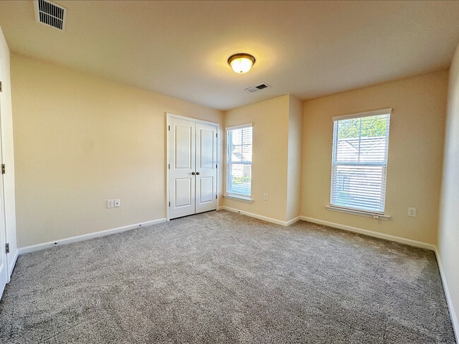 Building Photo - 1108 Congleton Pl