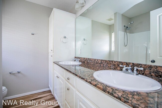 Building Photo - 2 br, 2 bath House - 3906 SW Gibson