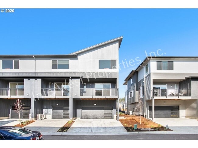 Building Photo - BEAUTIFUL NEWER CONSTRUCTION 4 BD HOME W/2...