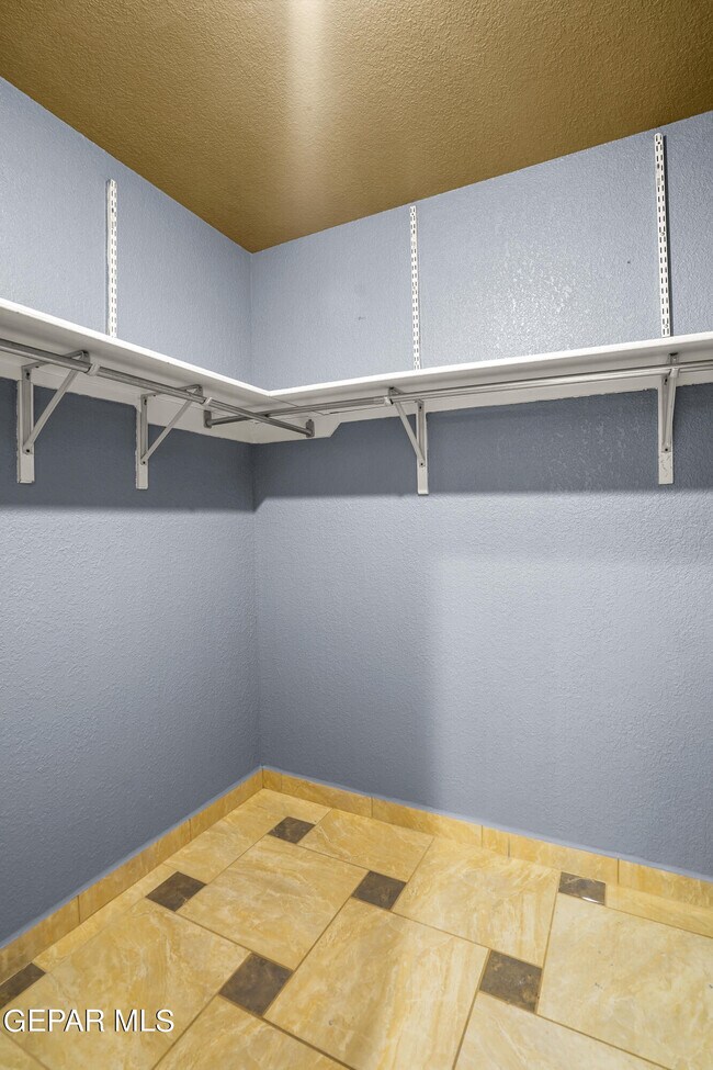 Building Photo - 1325 James Dudley Dr