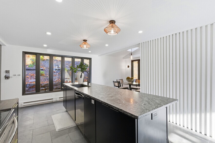 Building Photo - 1 Myrtle Hill Rd