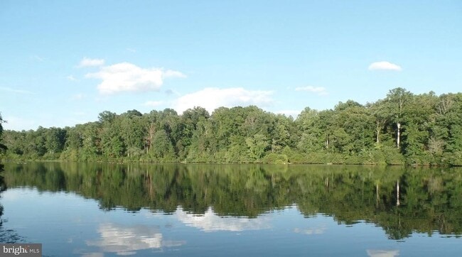 Building Photo - 307 Larkspur Rd