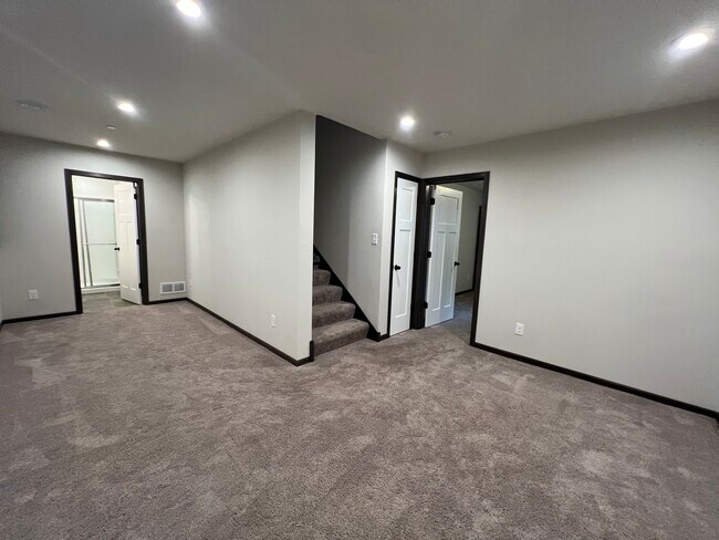Building Photo - 7110 Calumet Ct