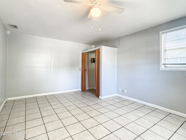 Building Photo - 152 Ponce De Leon Dr