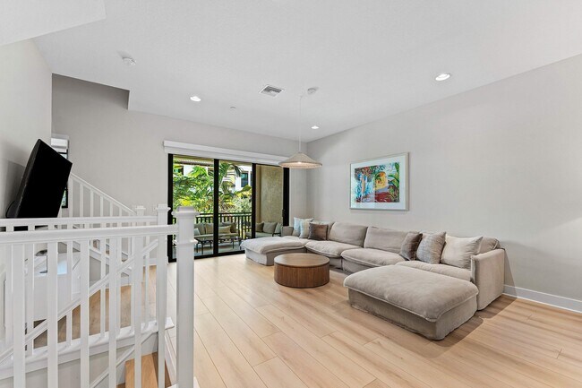 Building Photo - 5251 Beckman Ter