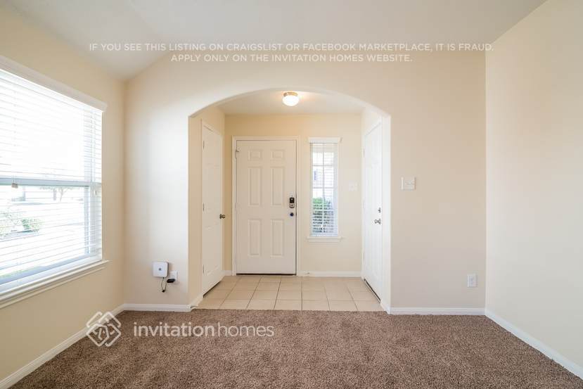 Building Photo - 5919 Deep S Dr