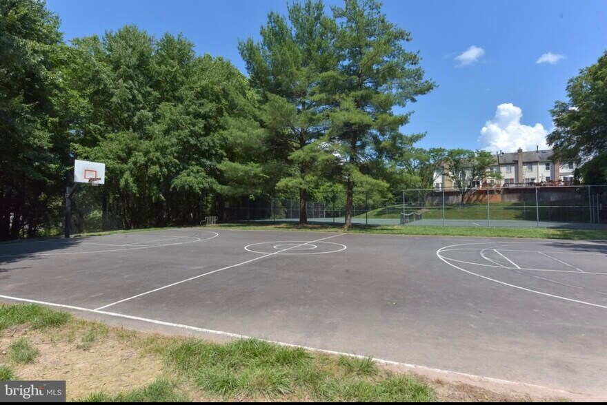 Building Photo - 12158 Penderview Ln