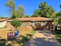 Building Photo - 102 Ave G