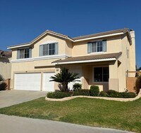 Building Photo - Spacious Home for Rent with Fresh Upgrades...