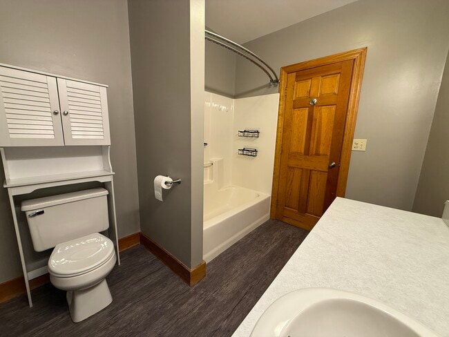 Building Photo - 11 Centre St