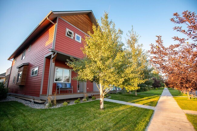 Building Photo - Charming Downtown Retreat: A Unique Blend of Urban Living and Montana Charm in Bozeman