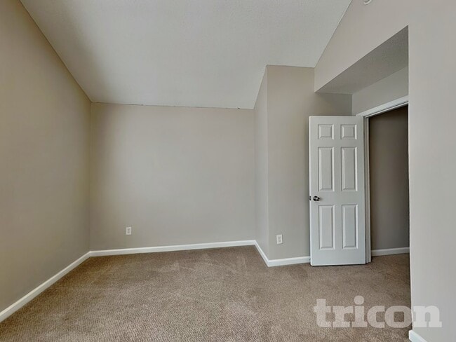 Building Photo - 2023 Reflective Waters Rd