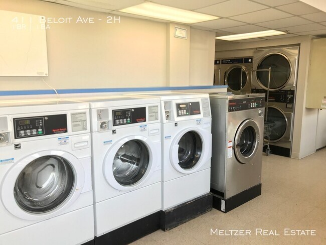 Building Photo - 411 Beloit Ave