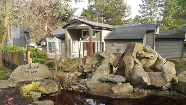 Building Photo - 11112 NE 124th Ln