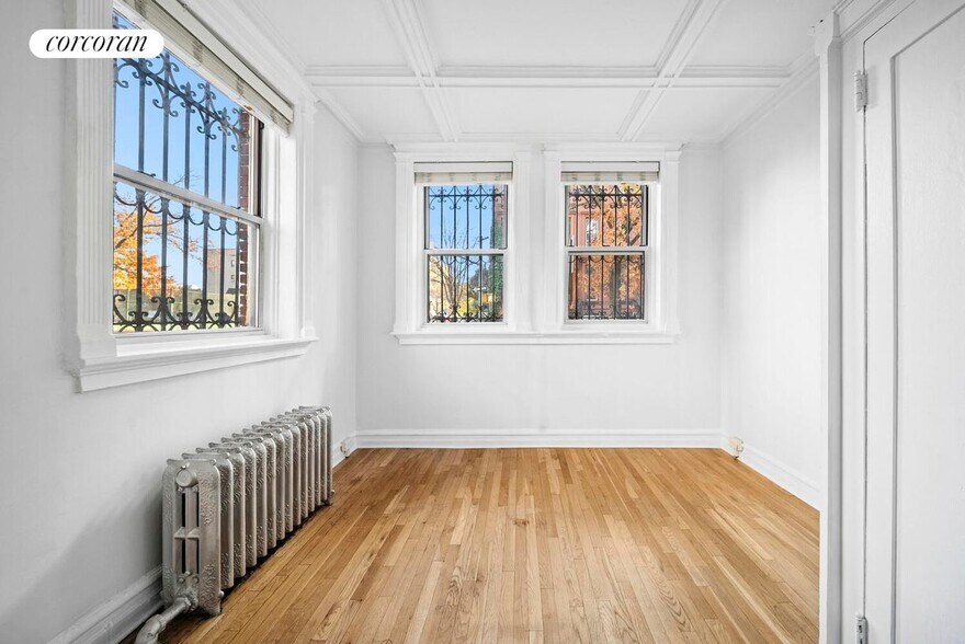 Primary Photo - 338 Clermont Ave