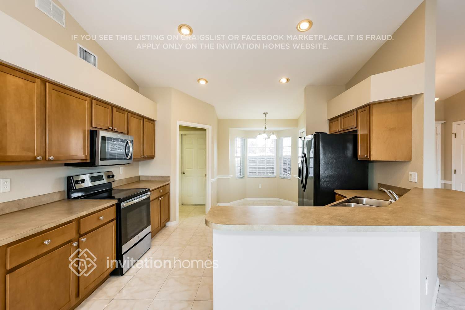 Building Photo - 2125 Golden Meadow Way