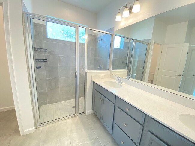 Building Photo - 1273 Hendon Lp