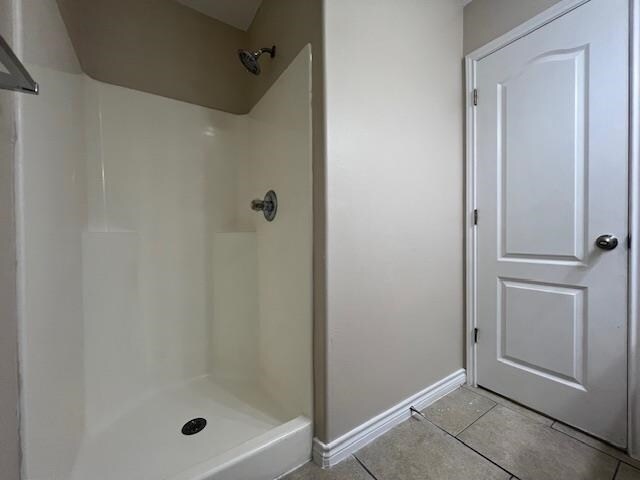 Building Photo - 2720 Camelot Dr