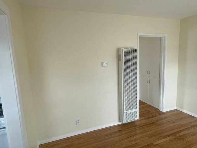 Building Photo - 767 N 2nd St