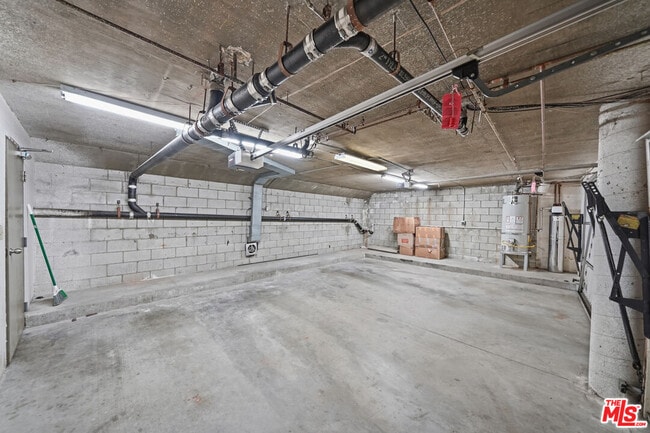 Building Photo - 1342 Stanford St