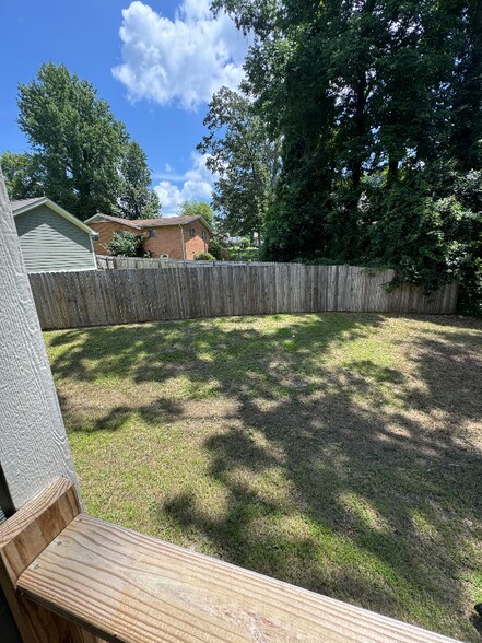 Building Photo - 1308a Castlebay Rd