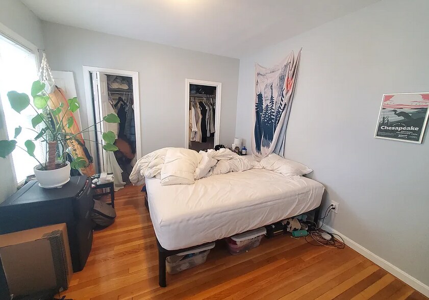 Building Photo - 17 Aspinwall Ave