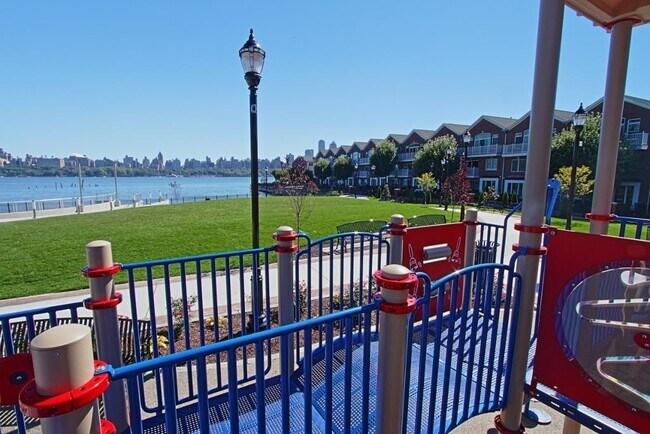 Building Photo - 126 Abbie Ct