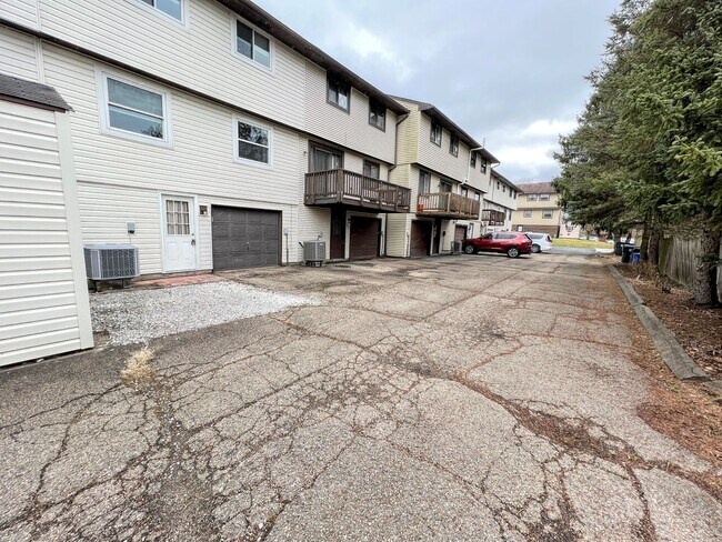 Building Photo - Spacious 3BR w/ Garage & Central AC – Near Pittsburgh Airport