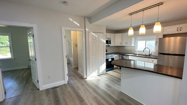 Building Photo - 422 Elbo Ln