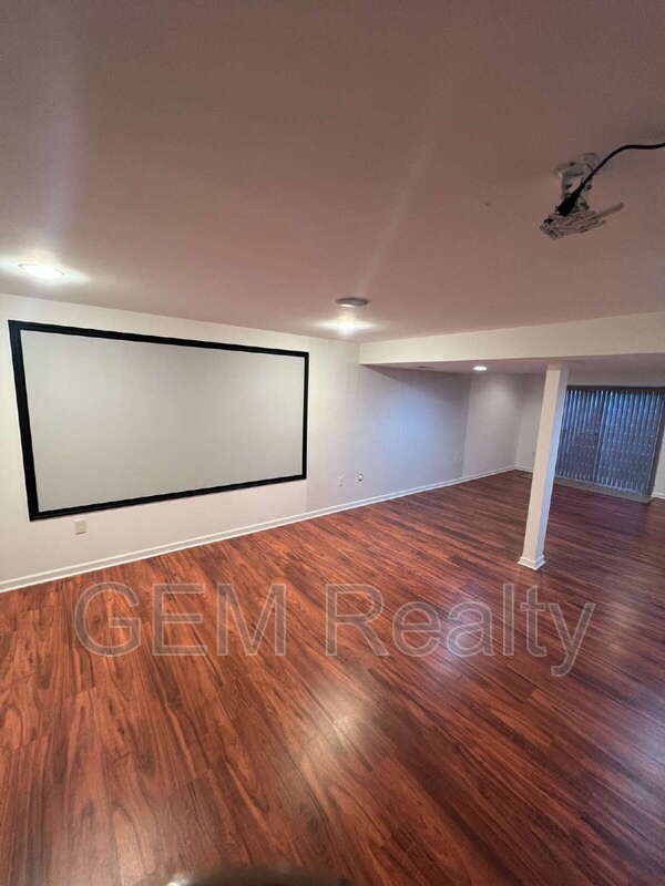 Building Photo - 11 Maggie Ct